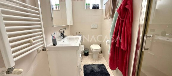 3-salle Maison à Valenzano, Italy No. 257785 2