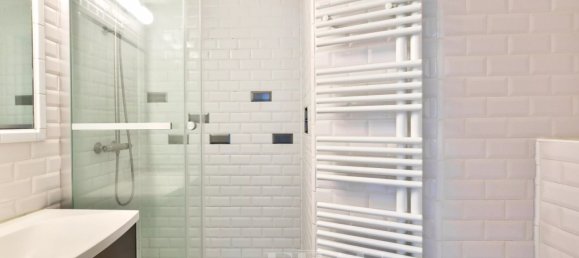 1 bedroom Duplex in Paris, France No. 184107 3