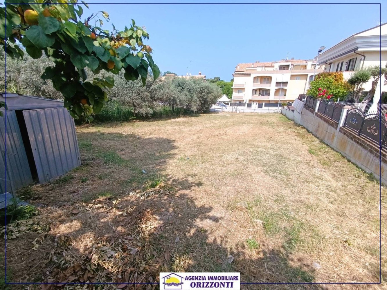 Terrain à Tortoreto, Italy 700m² No. 343604