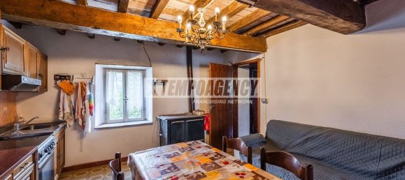 3 bedrooms Duplex in Serramazzoni, Italy No. 372268 6