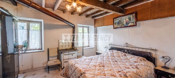 3 bedrooms Duplex in Serramazzoni, Italy No. 372268 19