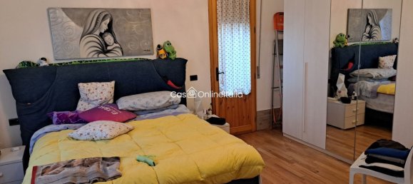 3-Zimmer Wohnung in Prato, Italy, Nr. 81271 3