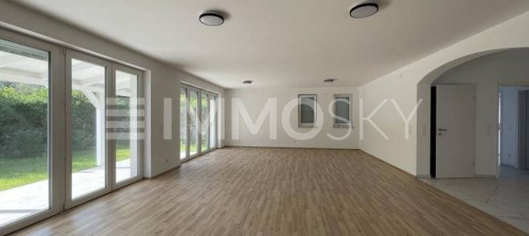 Дом с 5 комнатами в Герасдорф бай Вин, Австрия № 201004 2