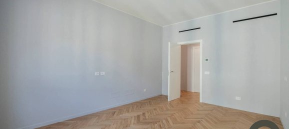 3 bedrooms Apartment in Milan, Italy No. 380903 16