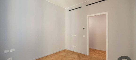 3 bedrooms Apartment in Milan, Italy No. 380903 21