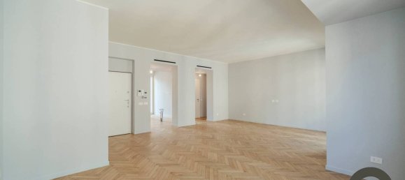 3 bedrooms Apartment in Milan, Italy No. 380903 2