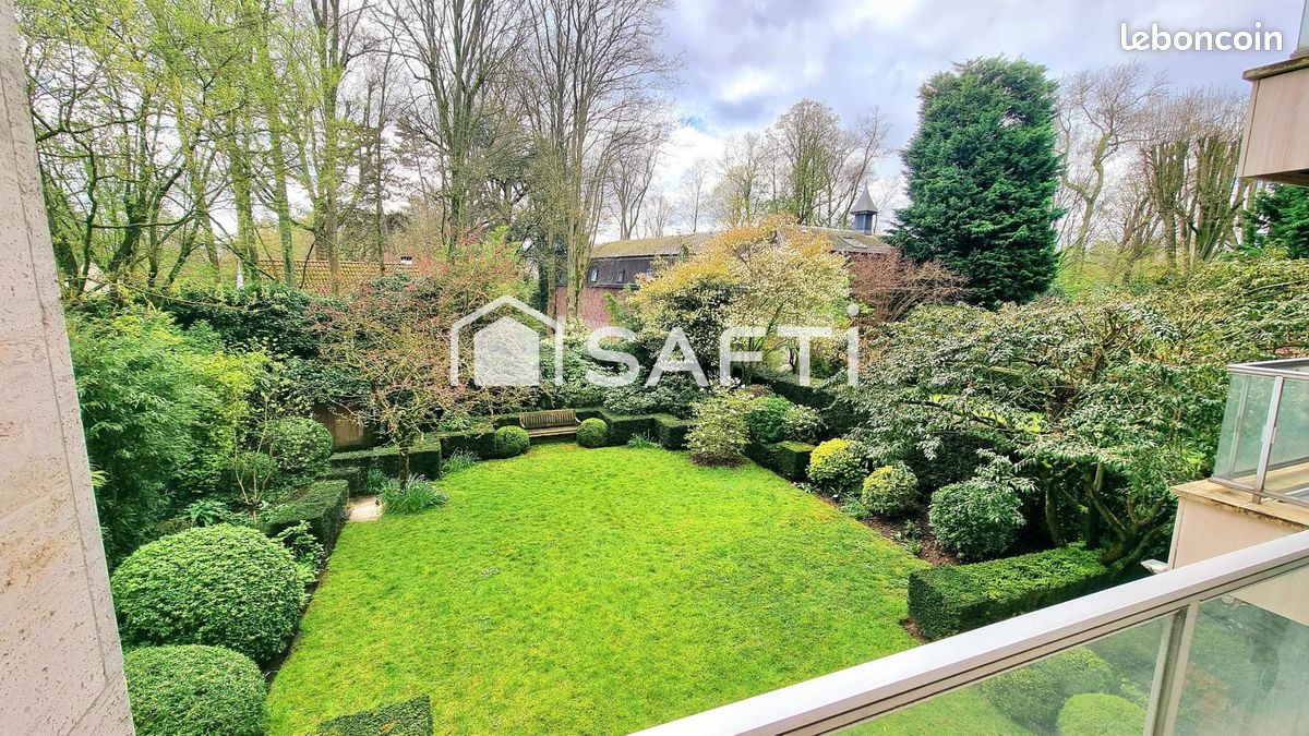 4 bedrooms Apartment in Croix, France No. 59215