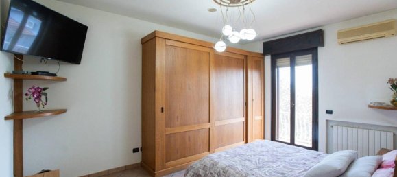 2-salle Appartement à Settala, Italy No. 92655 14