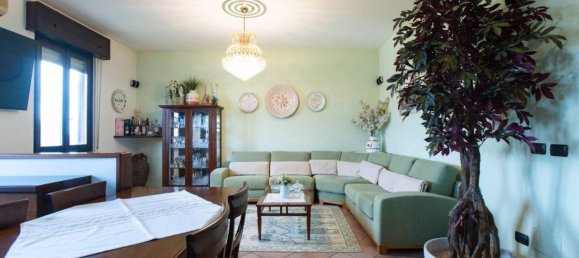 2-salle Appartement à Settala, Italy No. 92655 5