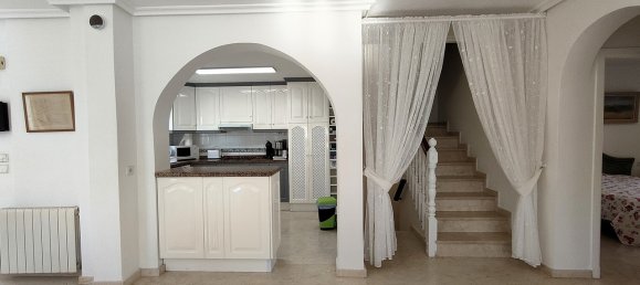 4 chambres Villa à Villamartin, Spain No. 12247 30