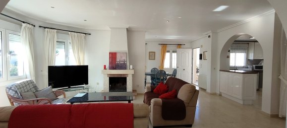 4 chambres Villa à Villamartin, Spain No. 12247 4