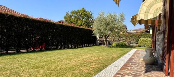 3 rooms House in Terno d'Isola, Italy No. 338628 11