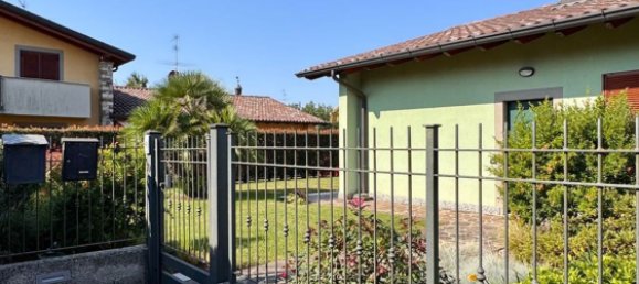 3 rooms House in Terno d'Isola, Italy No. 338628 7
