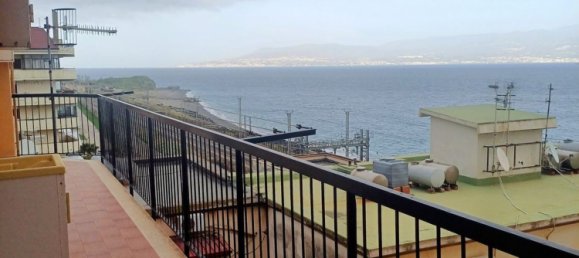 Apartamento de 3 habitaciónes en Messina, Italy No. 82040 9