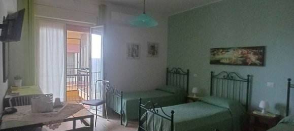 Apartamento de 3 habitaciónes en Messina, Italy No. 82040 4
