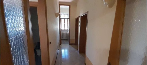 3 غرف نوم شقة في Arezzo, Italy رقم 321211 16