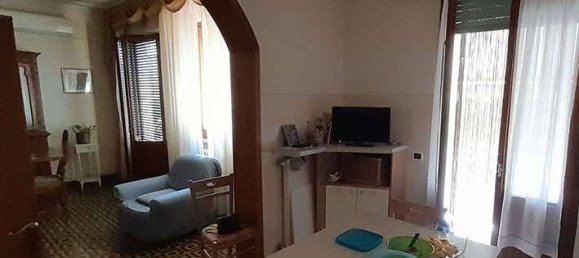 3 غرف نوم شقة في Arezzo, Italy رقم 321211 6