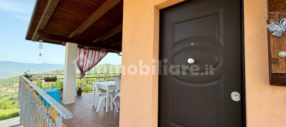 3 bedrooms House in Rovito, Italy No. 274582 2