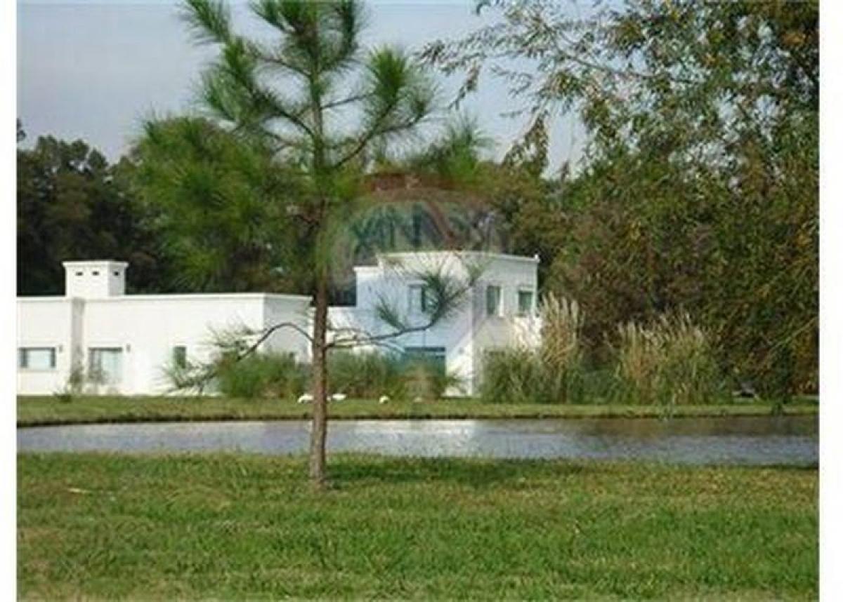  Land in Pilar, Argentina No. 43327