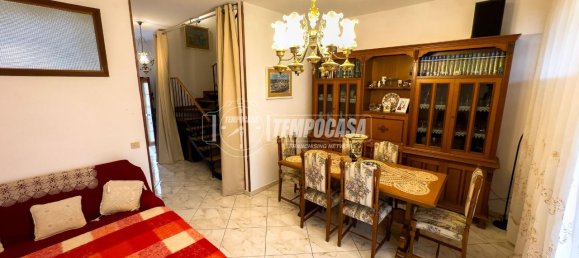 Apartamento de 4 divisões em Ferrara, Italy N.º 30690 5