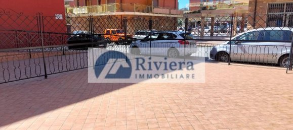 4 bedrooms Apartment in San Bartolomeo al Mare, Italy No. 348280 10