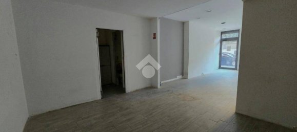 2 rooms Commercial property in Genoa, Italy No. 42409 10