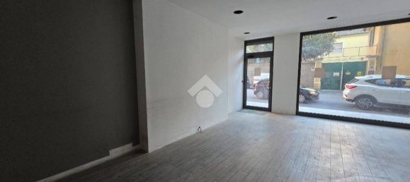 2 rooms Commercial property in Genoa, Italy No. 42409 7
