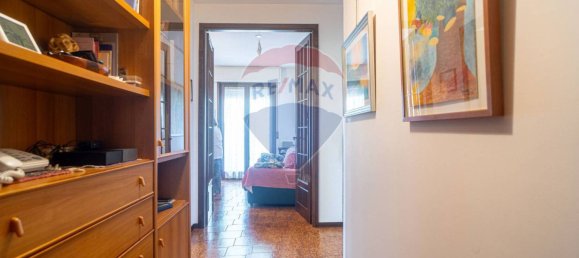 Apartamento de 2 dormitorios en Parma, Italy No. 313540 4
