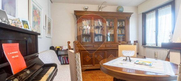 Apartamento de 2 dormitorios en Parma, Italy No. 313540 5