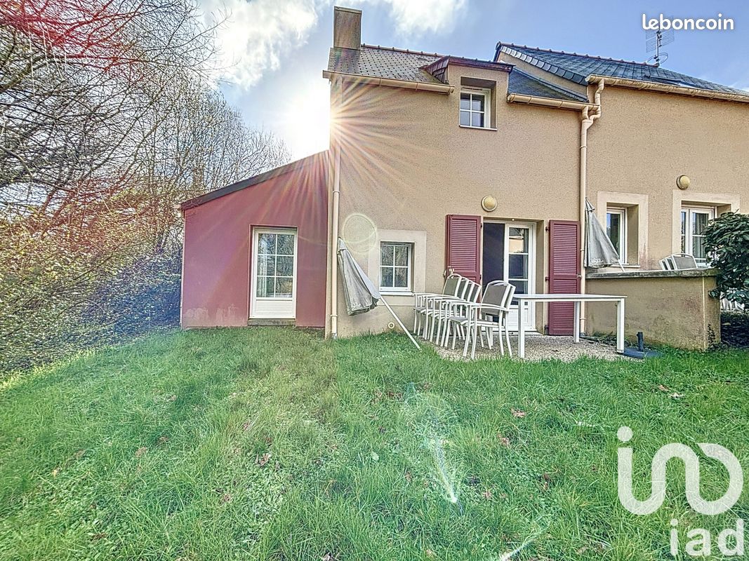 Casa de 4 habitaciónes en Le Tronchet, France No. 275887