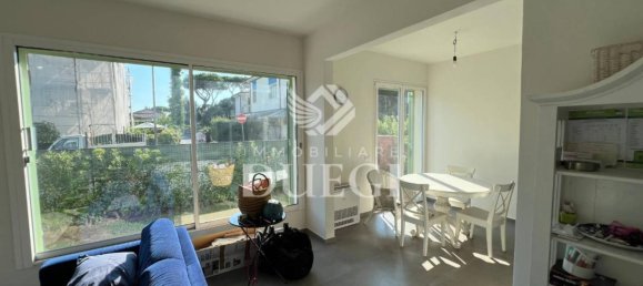 4 bedrooms Villa in Pietrasanta, Italy No. 201380 7