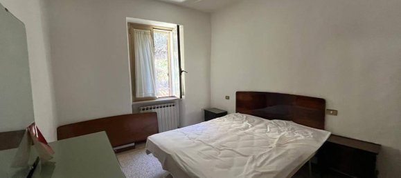 3-salle Maison à Spoleto, Italy No. 171387 6