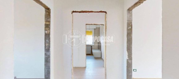 2 bedrooms Apartment in Carpi, Italy No. 271084 5
