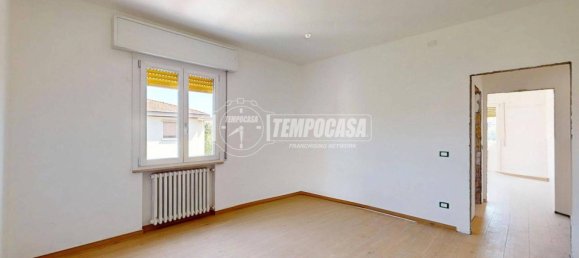 2 bedrooms Apartment in Carpi, Italy No. 271084 21