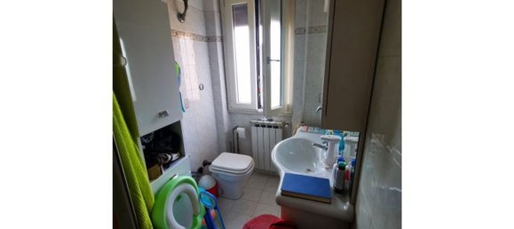 4 rooms Apartment in Rome, Italy No. 31253 8