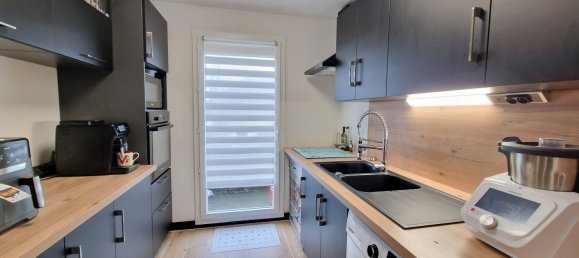 2 bedrooms House in Louvres, France No. 144734 4