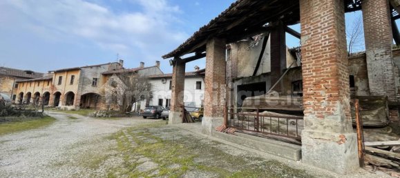 Дом с 7 спальнями в Лоди, Италия № 81362 36