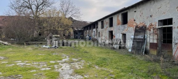 Дом с 7 спальнями в Лоди, Италия № 81362 8