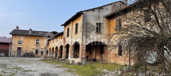 Дом с 7 спальнями в Лоди, Италия № 81362 4