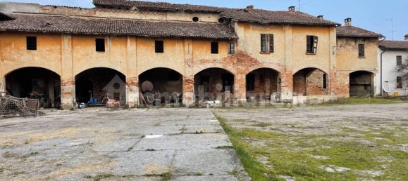 Дом с 7 спальнями в Лоди, Италия № 81362 5