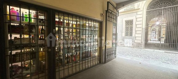 Imóvel comercial de 1 divisão em Turin, Italy N.º 330773 11