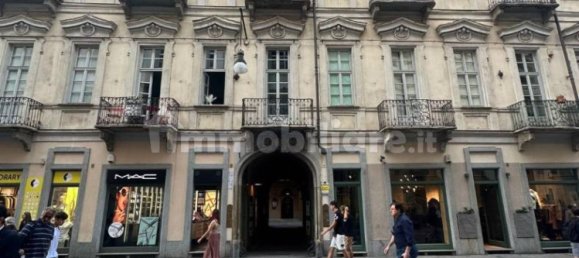 Imóvel comercial de 1 divisão em Turin, Italy N.º 330773 2