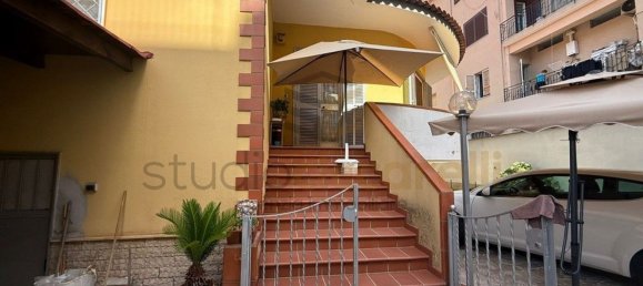 4 bedrooms Villa in Villaricca, Italy No. 315575 5