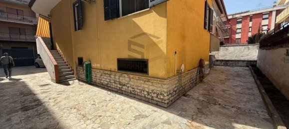 4 bedrooms Villa in Villaricca, Italy No. 315575 2