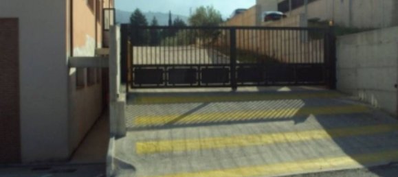 144m² Office in Trevi, Italy No. 44798 11