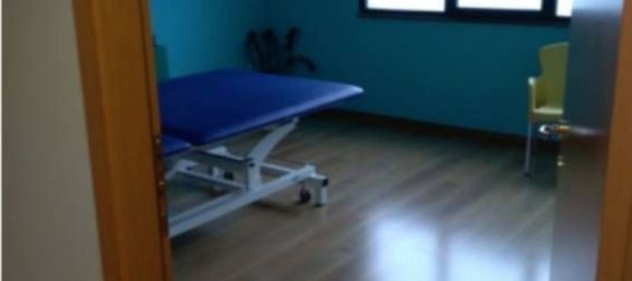 144m² Office in Trevi, Italy No. 44798 3