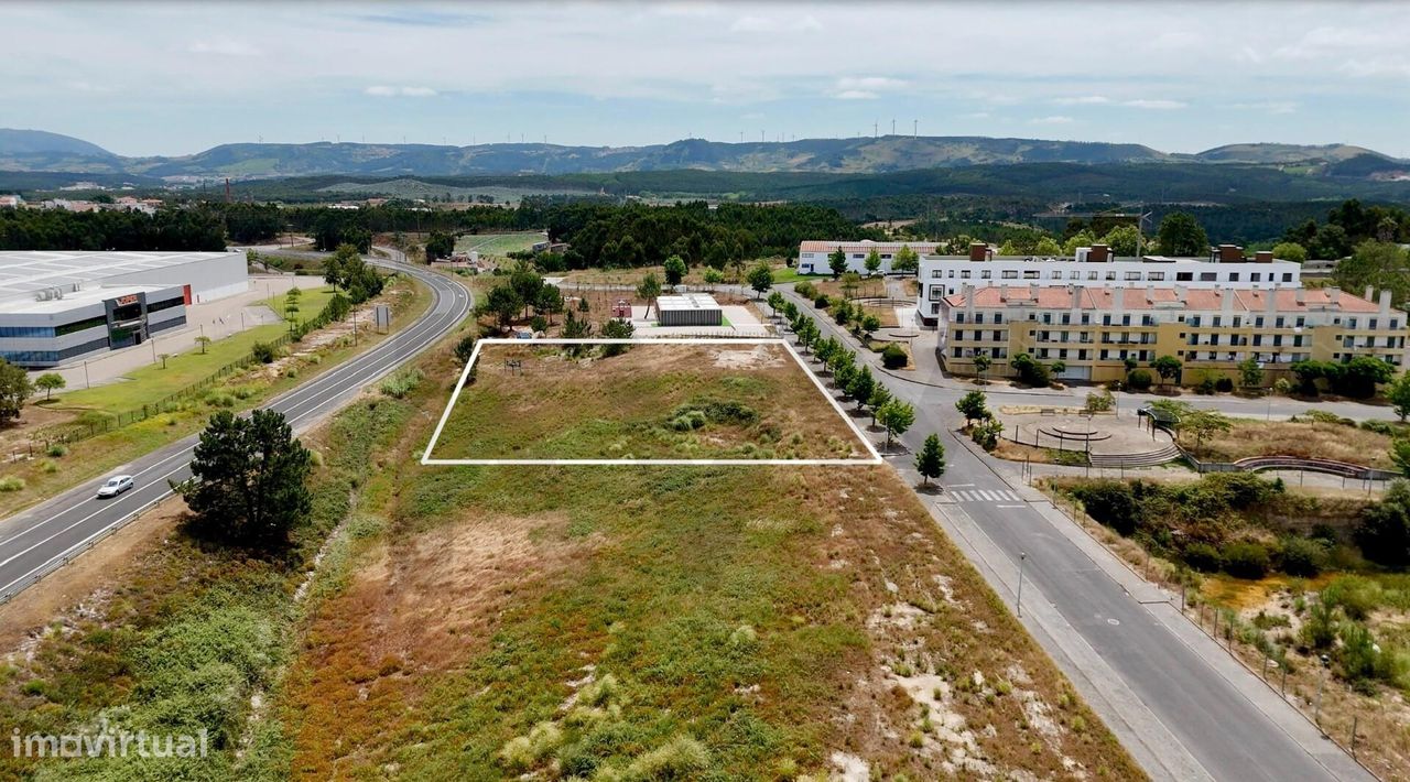 4204m² Land in Torres Vedras, Portugal No. 191695