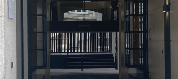  Garage in Madrid, Spain No. 109150 3