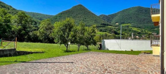 4 Schlafzimmer Villa in Albino, Italy, Nr. 81391 11