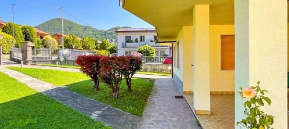 4 Schlafzimmer Villa in Albino, Italy, Nr. 81391 3